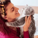 8 Signs Your Cat Loves You